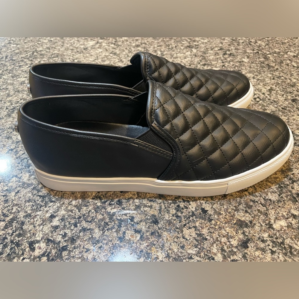 NWOT Steve Madden Electric Slip On Sneakers